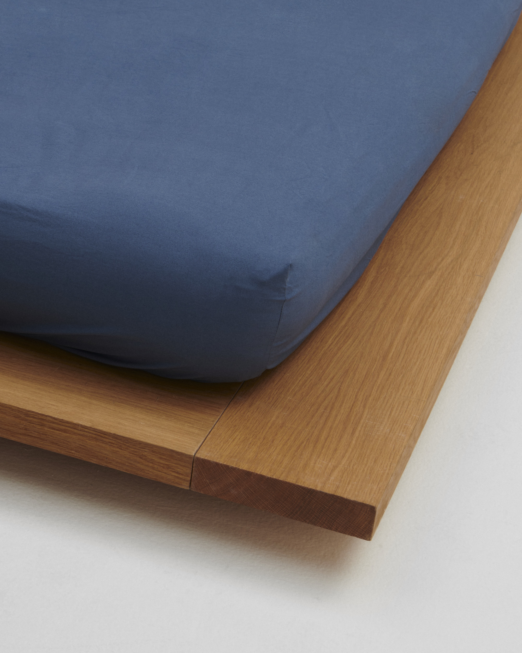 Percale Fitted Sheet Midnight Blue Tekla Fabrics