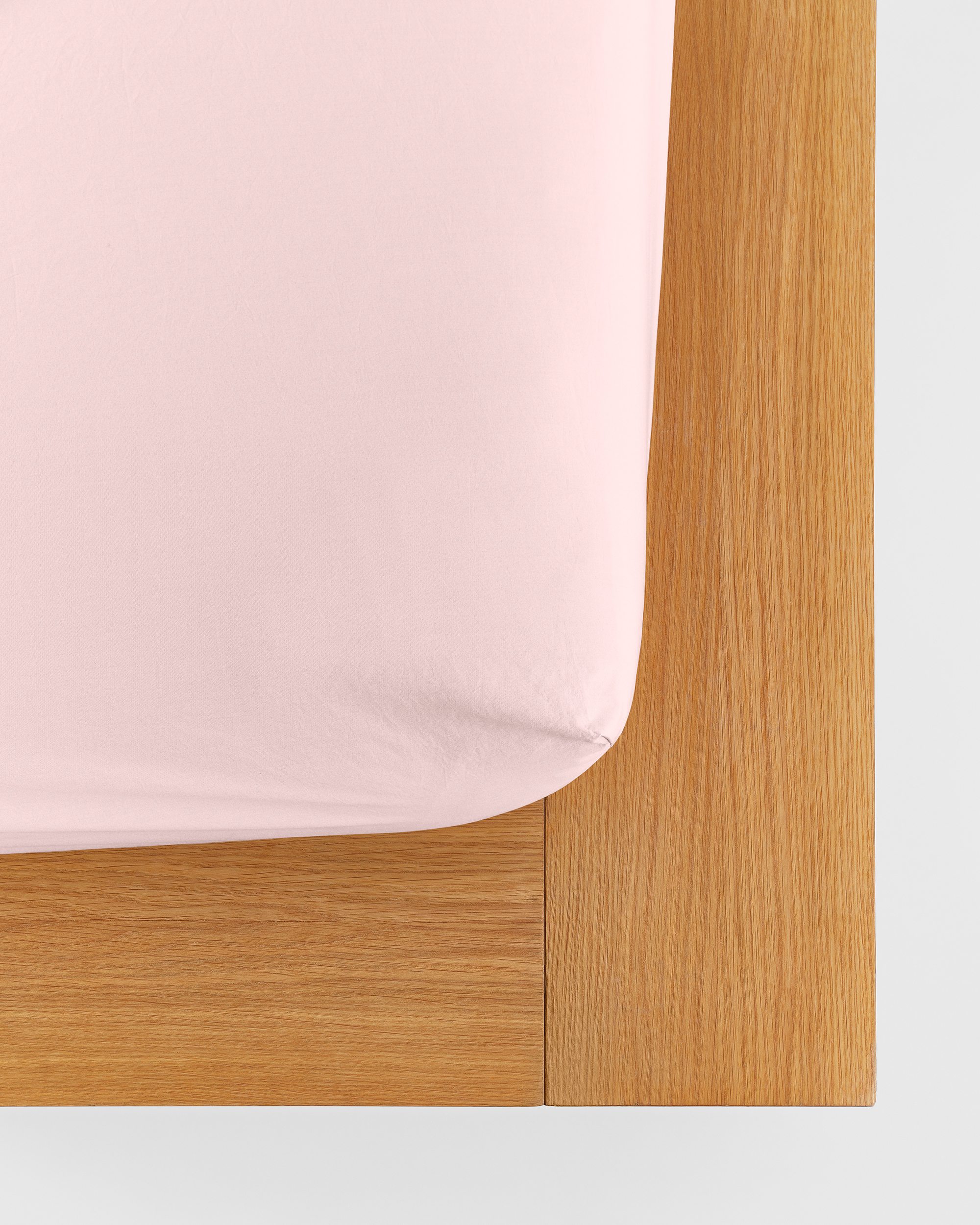 Percale Fitted Sheet – Lingonberry | Tekla Fabrics