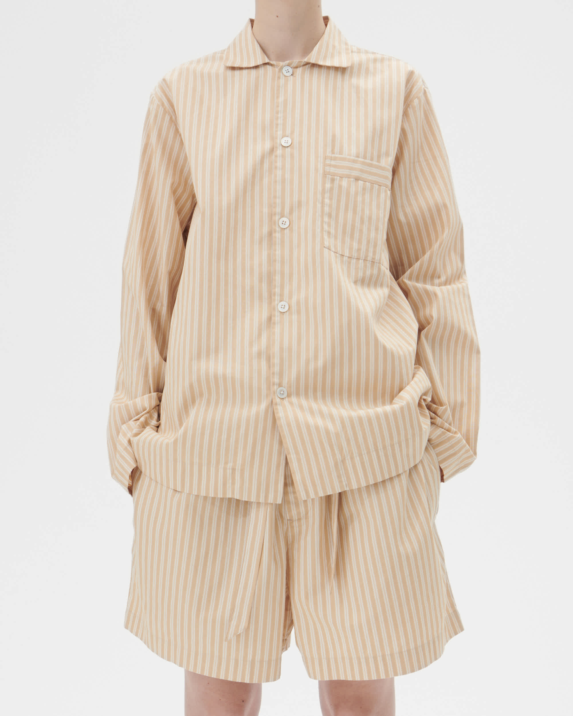 Poplin pyjamas – shorts – Coffee | Tekla Fabrics