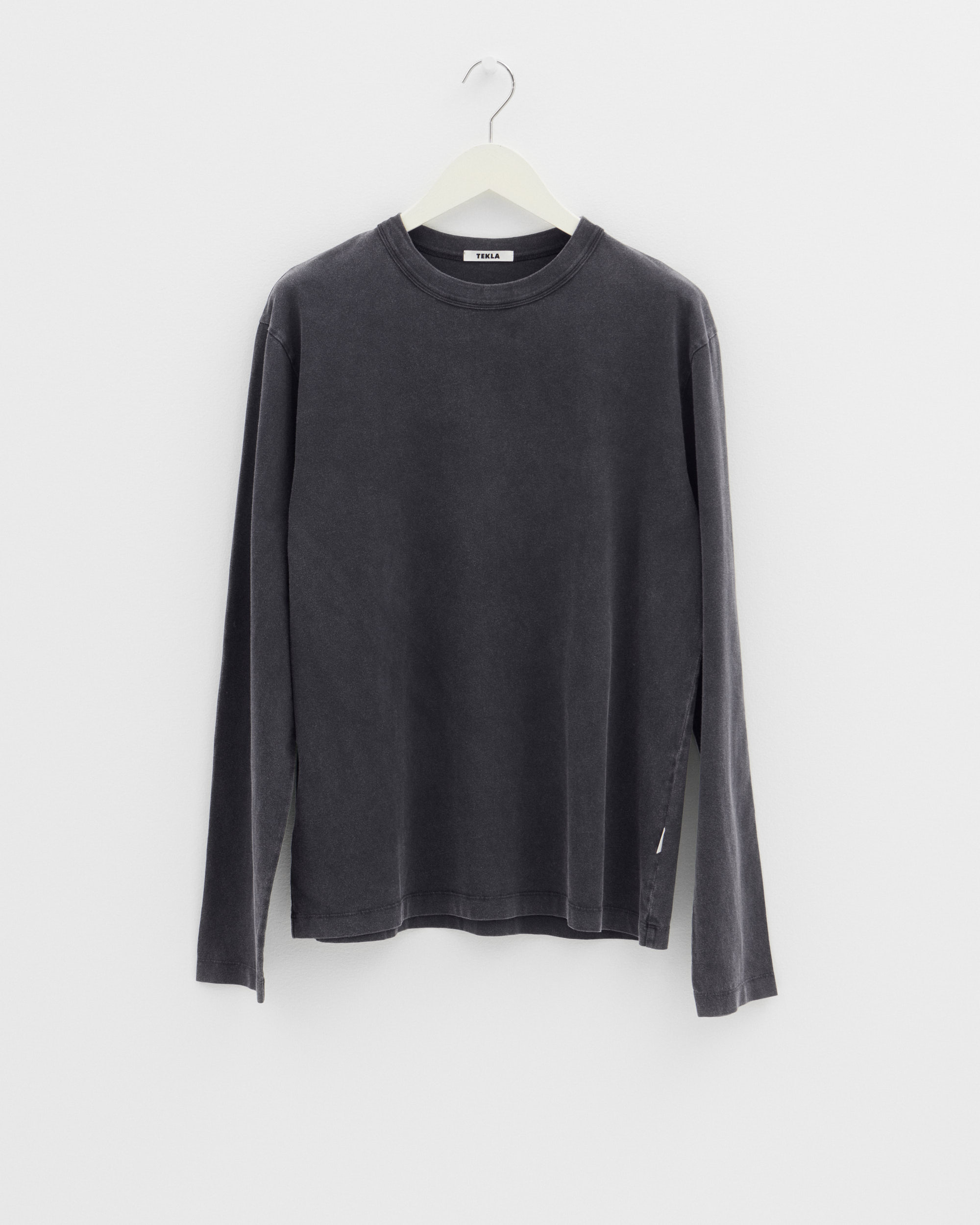 Washed Black long-sleeved t-shirt