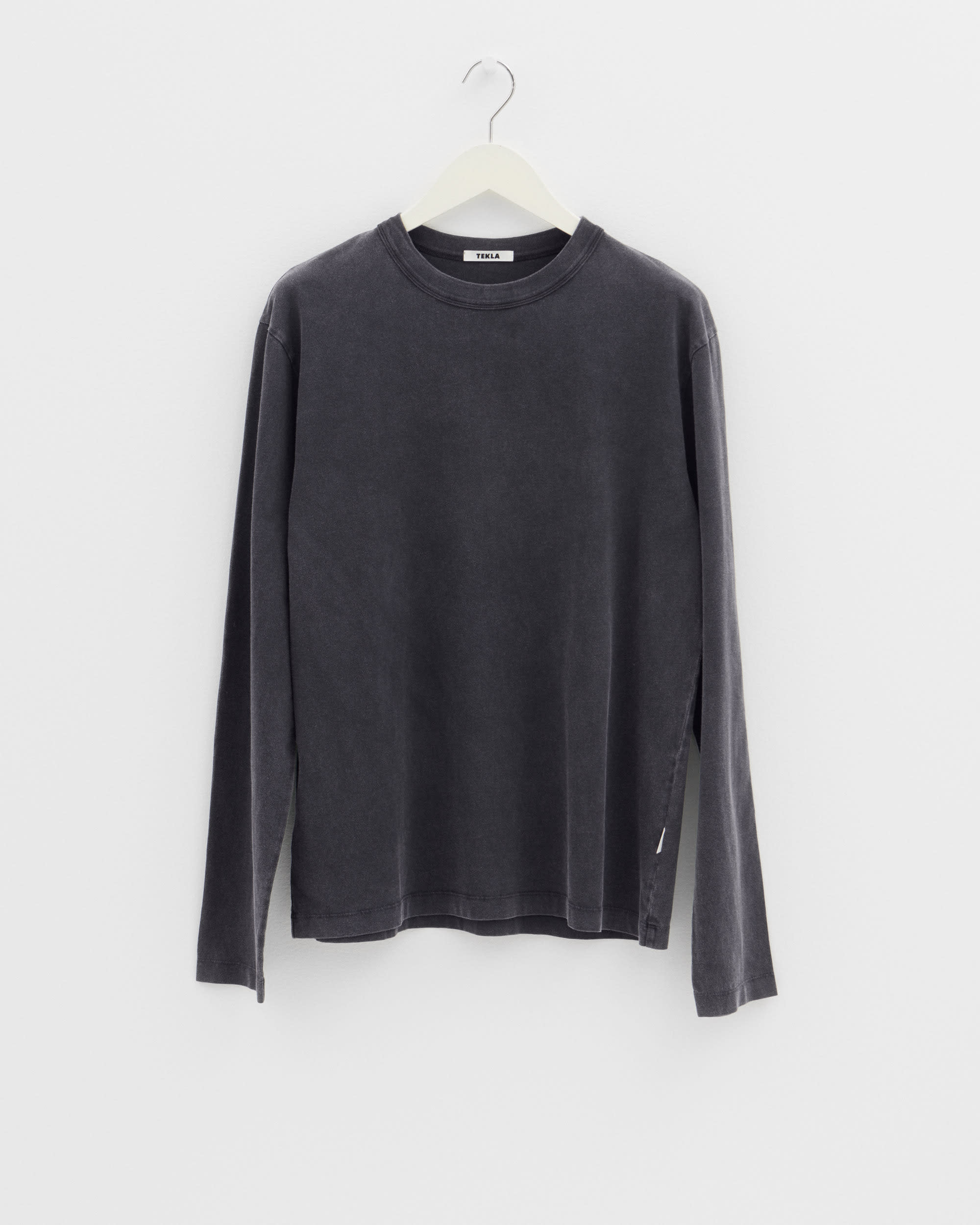 Long-sleeved t-shirt