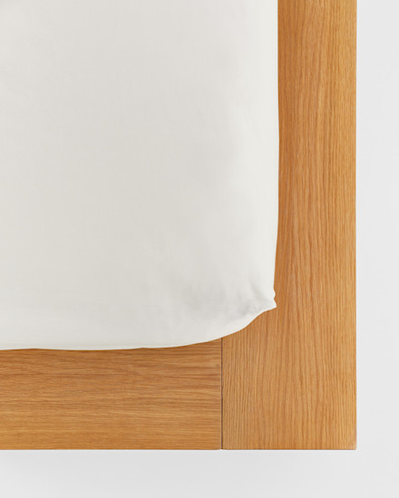 Tekla Fabrics Cloud White sateen fitted sheet