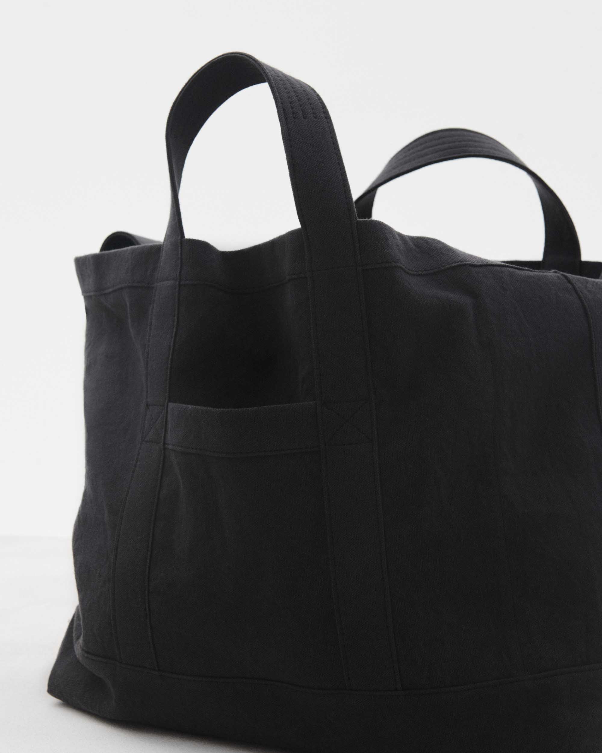 Beach bag – Black Sand | Tekla Fabrics