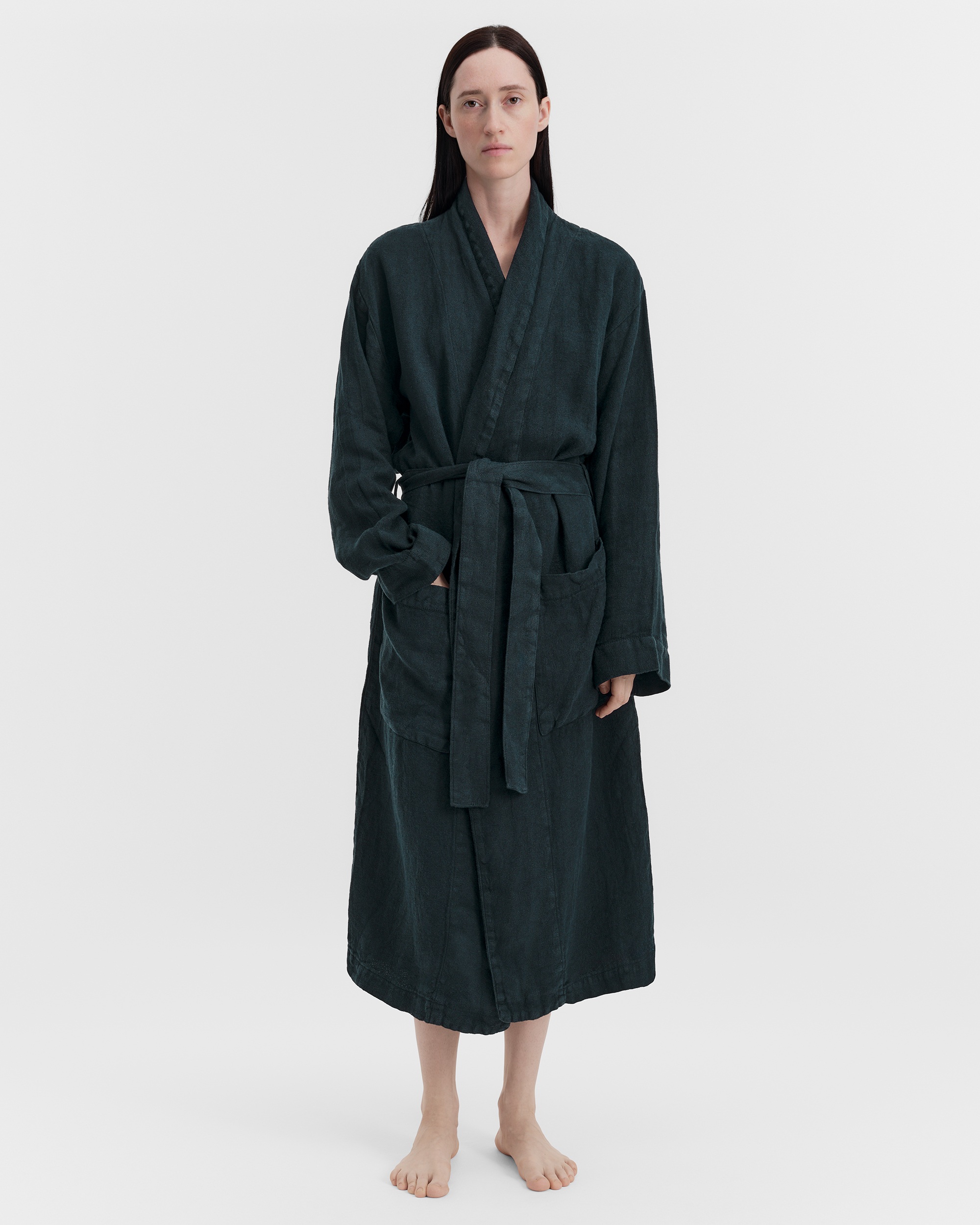 Tjern linen robe | Tekla Fabrics