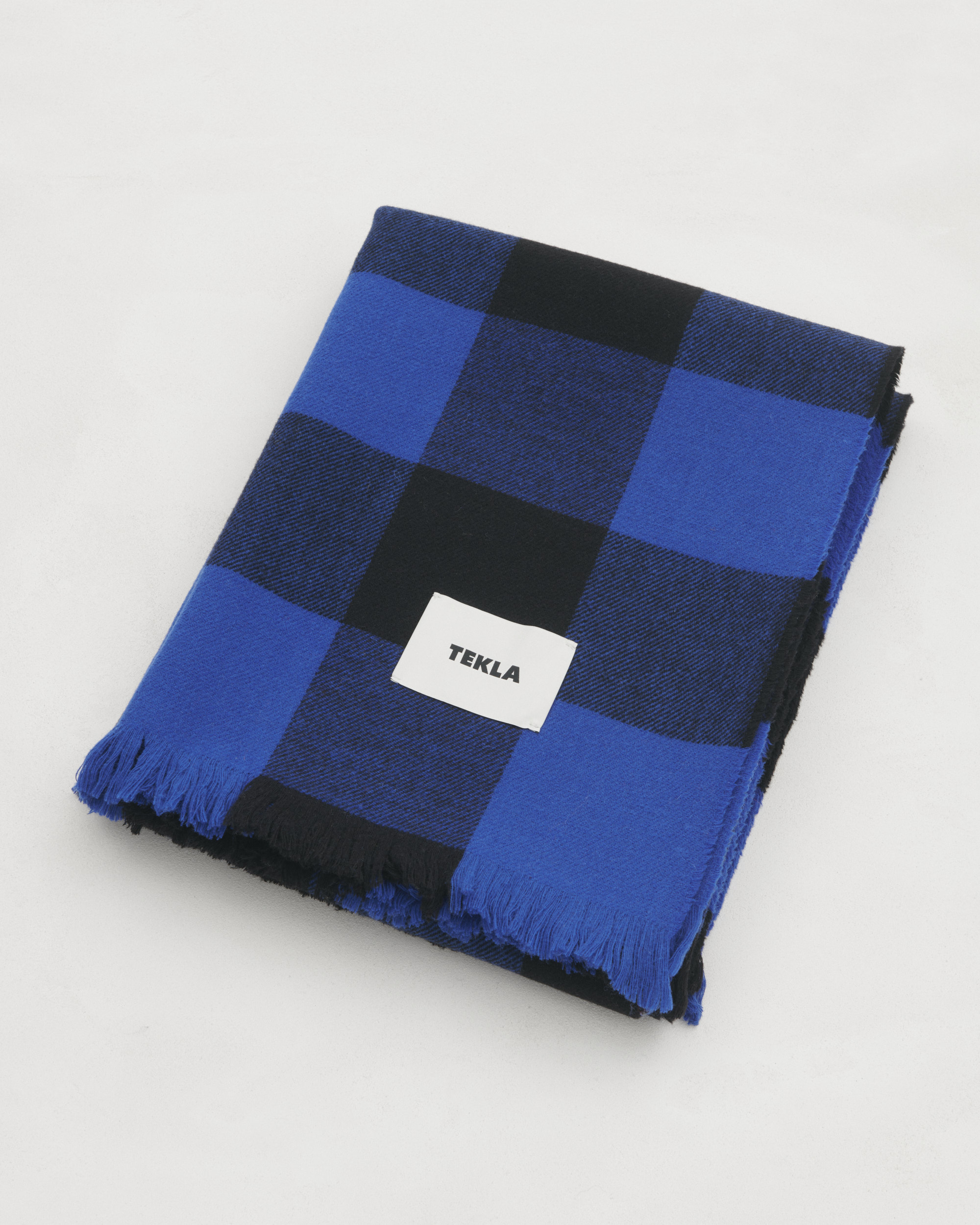 Black and blue online blanket