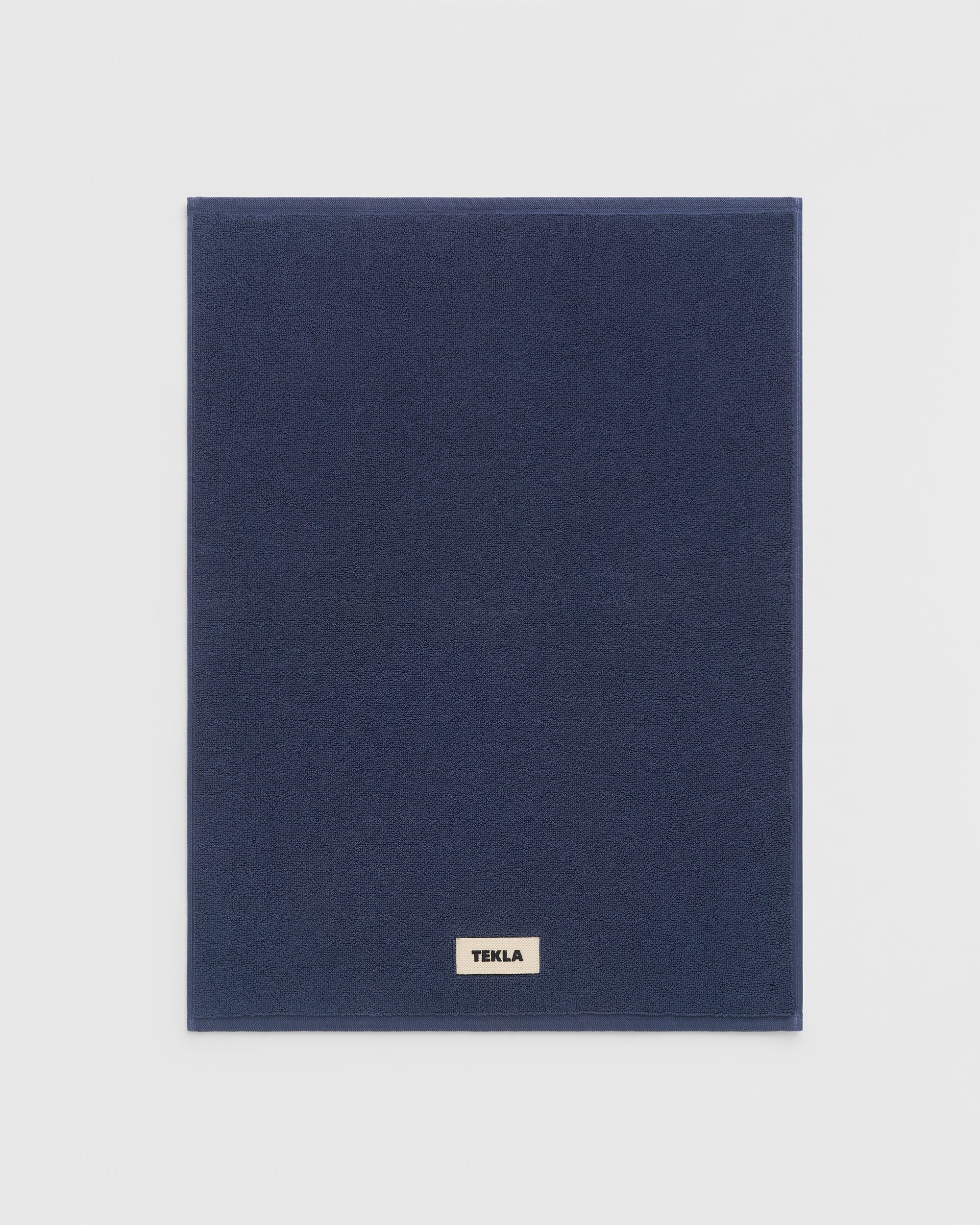 Tekla_Terry_Bathmat_Navy_1_FEA