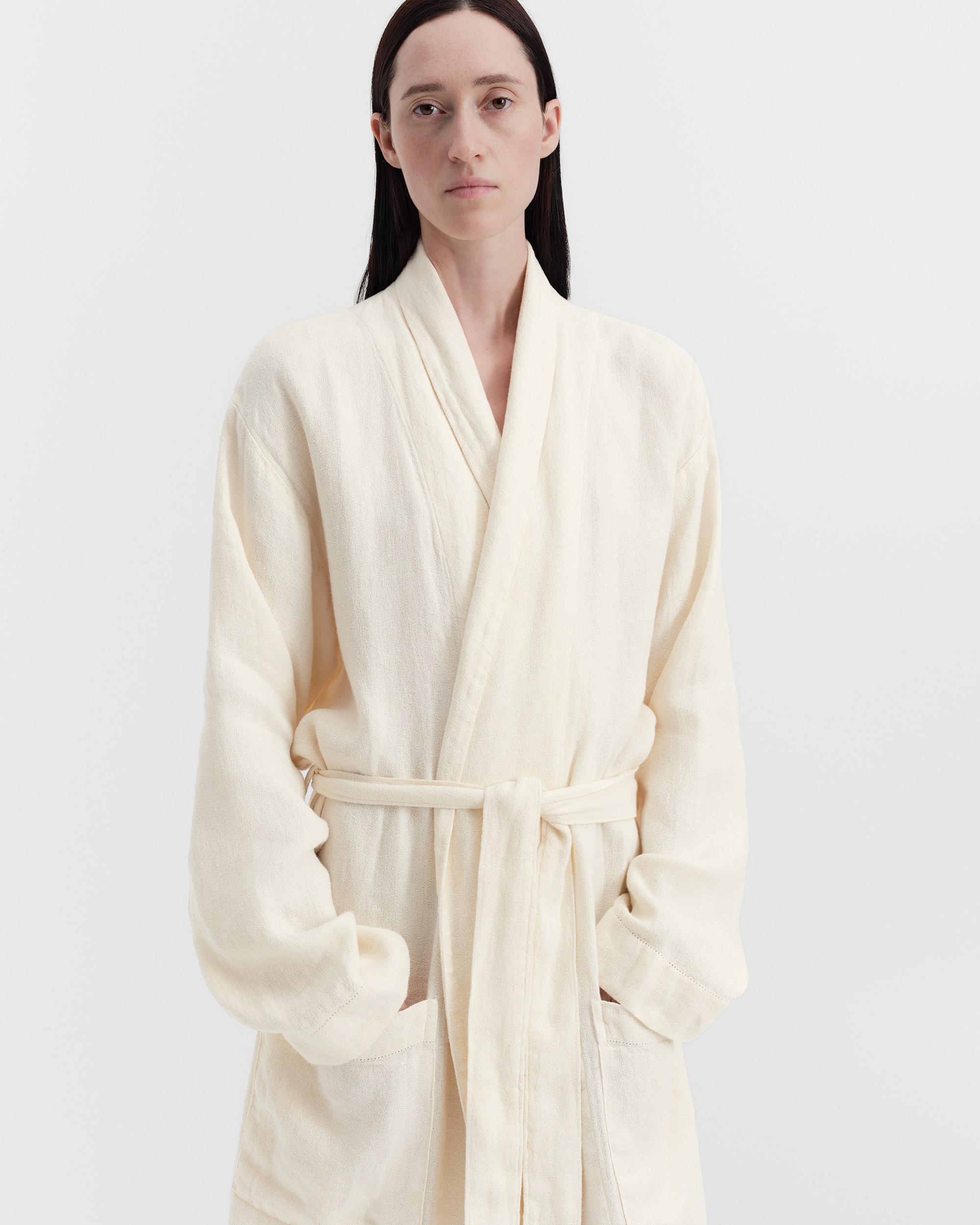 Tjern linen robe | Tekla Fabrics