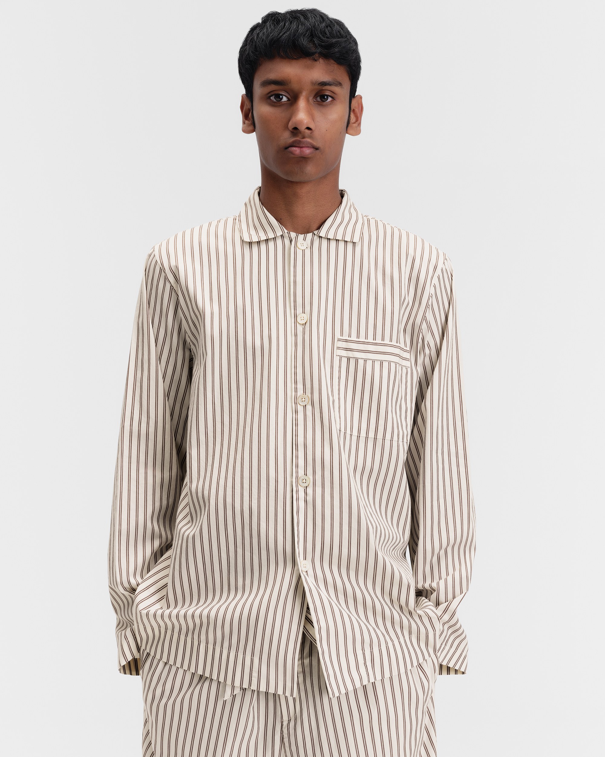 Poplin pyjamas – long-sleeved shirt – Pin Stripes | Tekla Fabrics