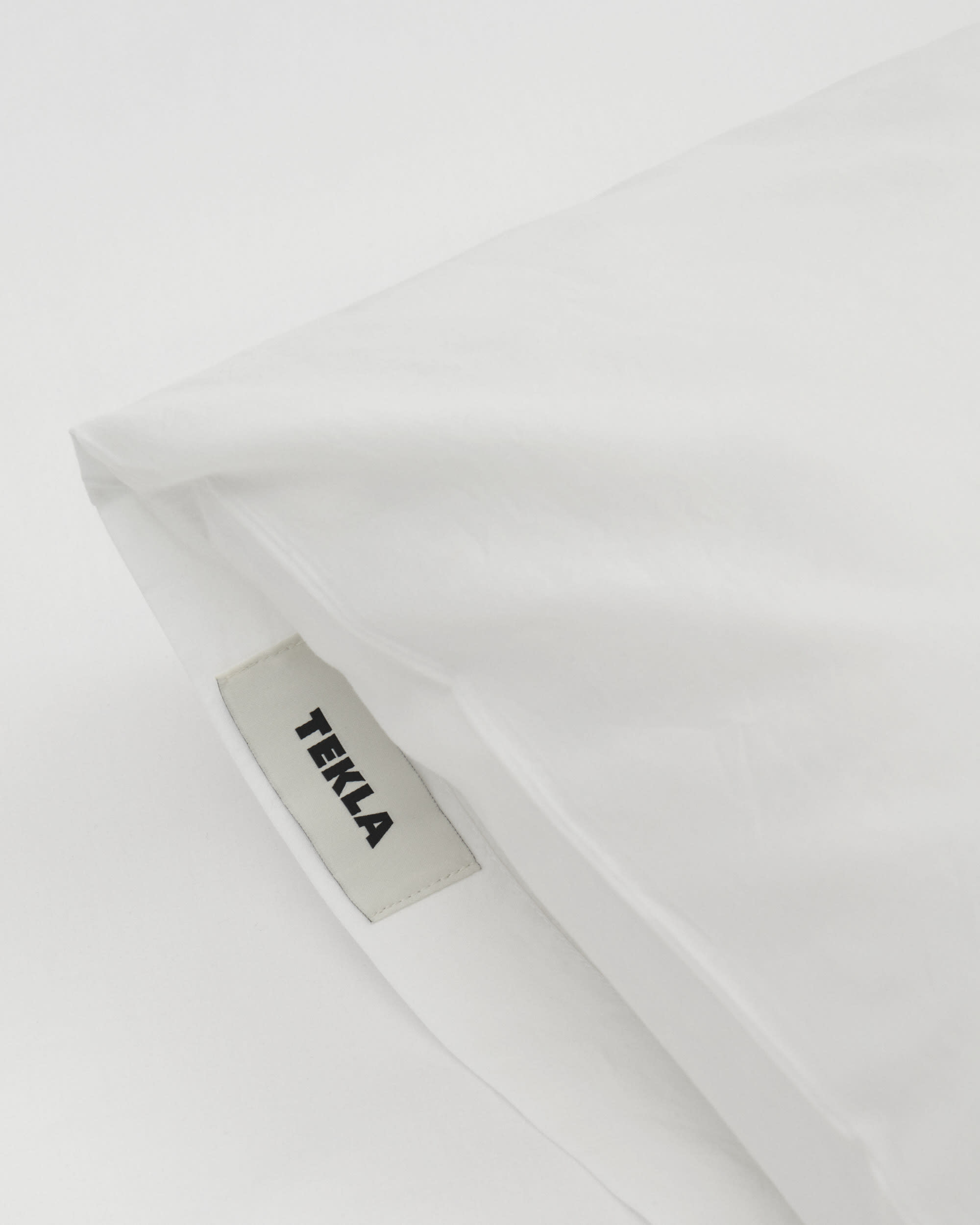 percalebedding_brokenwhite_pillow_2