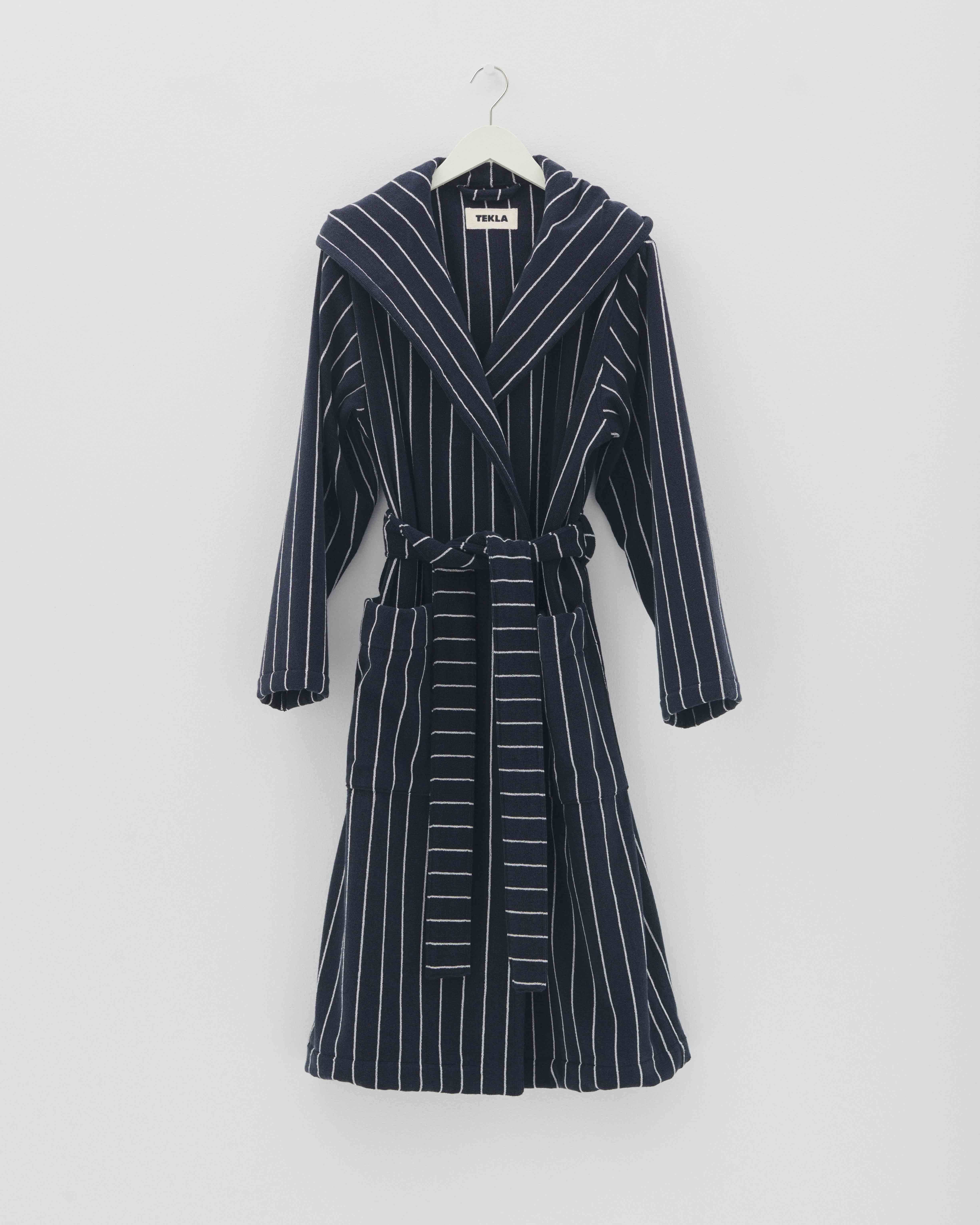Antwerp hooded bathrobe