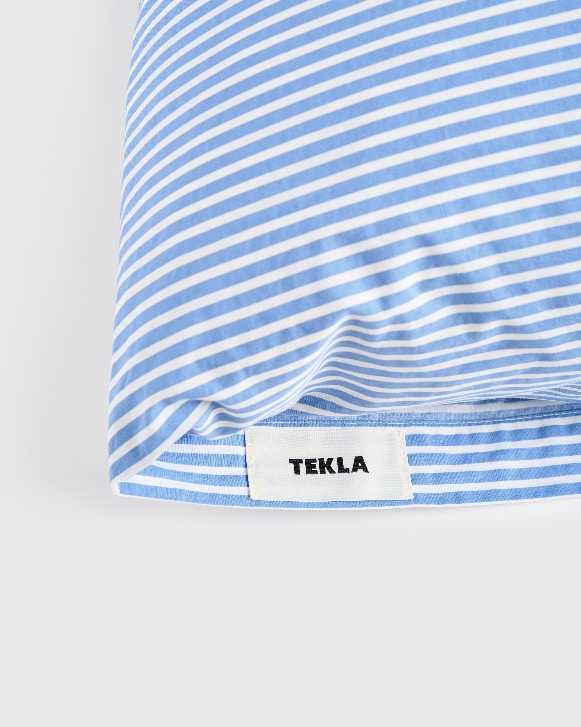 tekla_percale_pillow_stripes1_