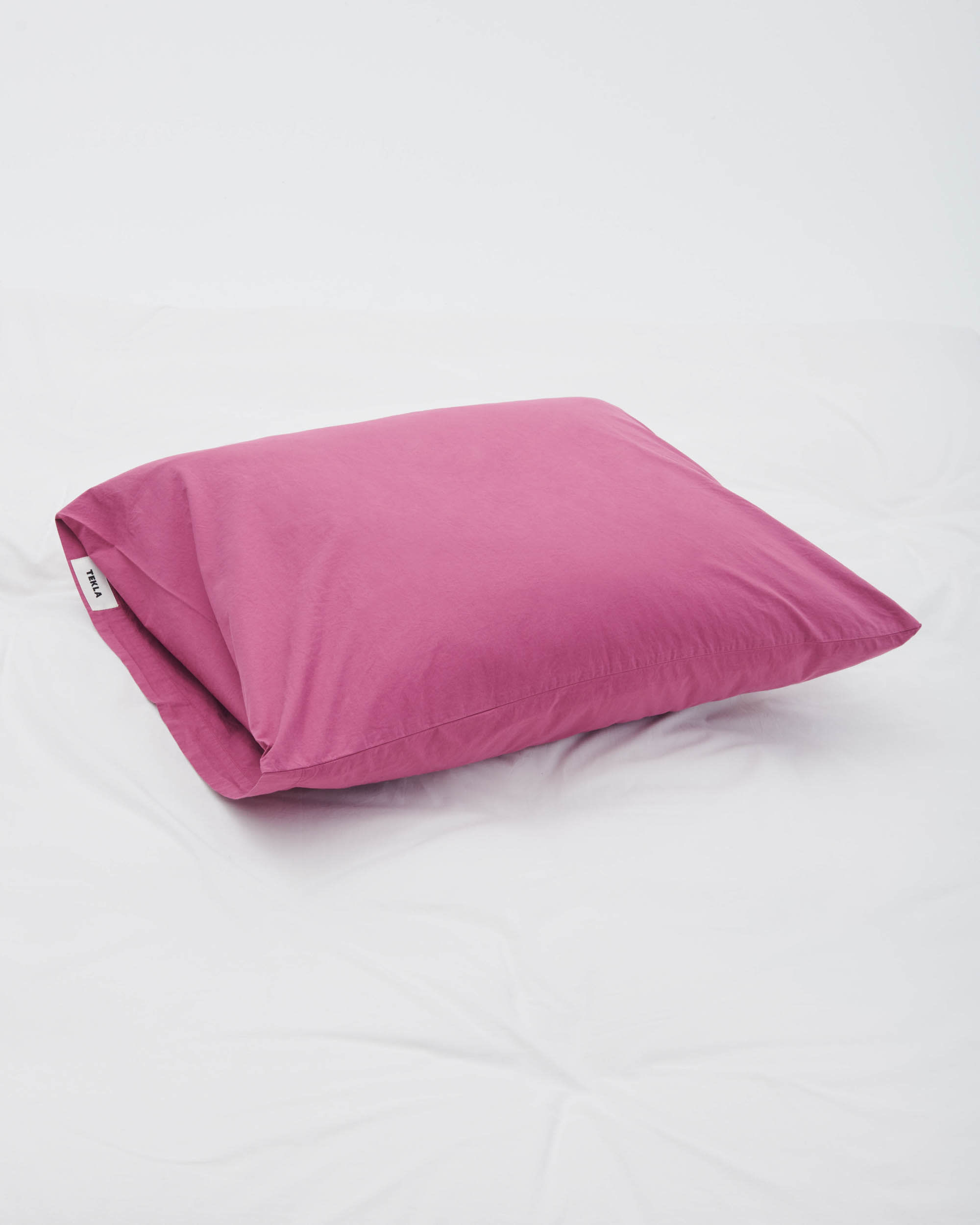 Percale pillow sham – Lingonberry