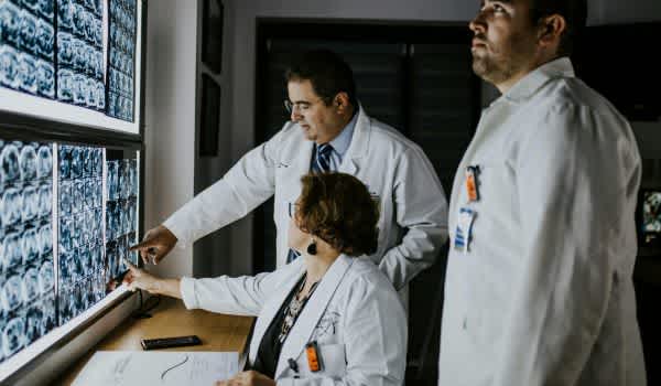 doctors comparing the cms team model vs bcpi and cjr bundled payment models