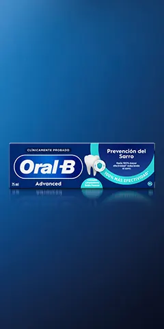Oral-B Advanced Prevención del Sarro box on blue background.