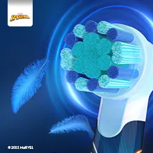 Primer plano del cabezal extrasuave con filamentos suaves para niños.