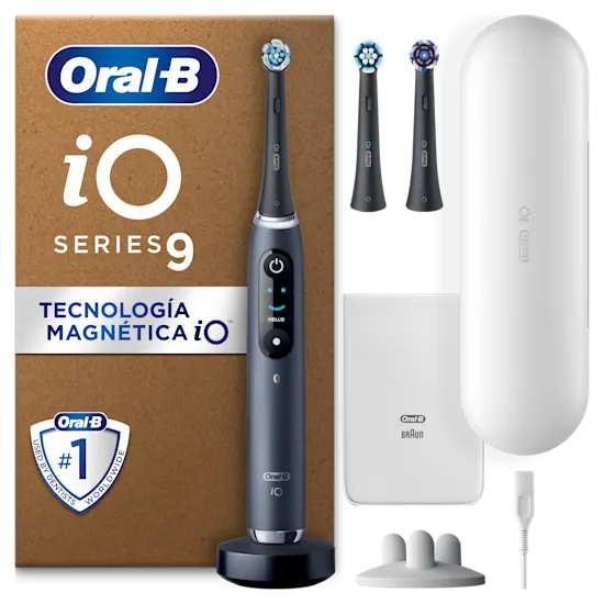 Cepillo eléctrico Oral-B iO9 con múltiples cabezales y estuche de carga, destacando Se adapta a tu forma de cepillarte.