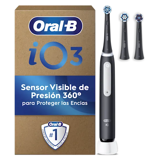 Cepillo de dientes Oral-B iO3 con sensor de presión visible 360° para proteger las encías.