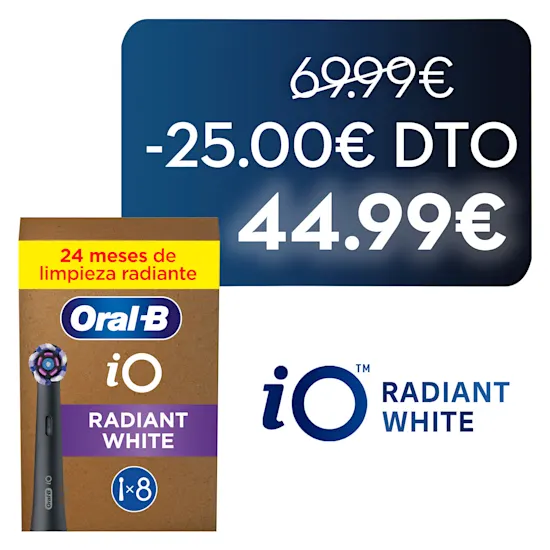 Oral-B iO Radiant White, paquete de 8 cabezales de recambio, con la promesa de 24 meses de limpieza radiante.
