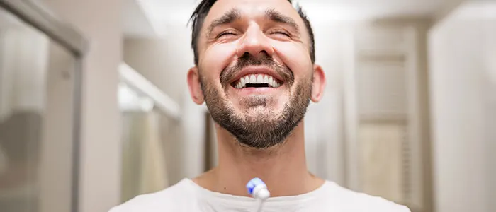 ADP - ¿Qué es la periodontitis? Síntomas, causas y tratamientos - img article banner