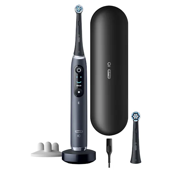 Oral-B iO9 Genius destacando su adaptación a la forma de cepillarse. Incluye estuche de carga