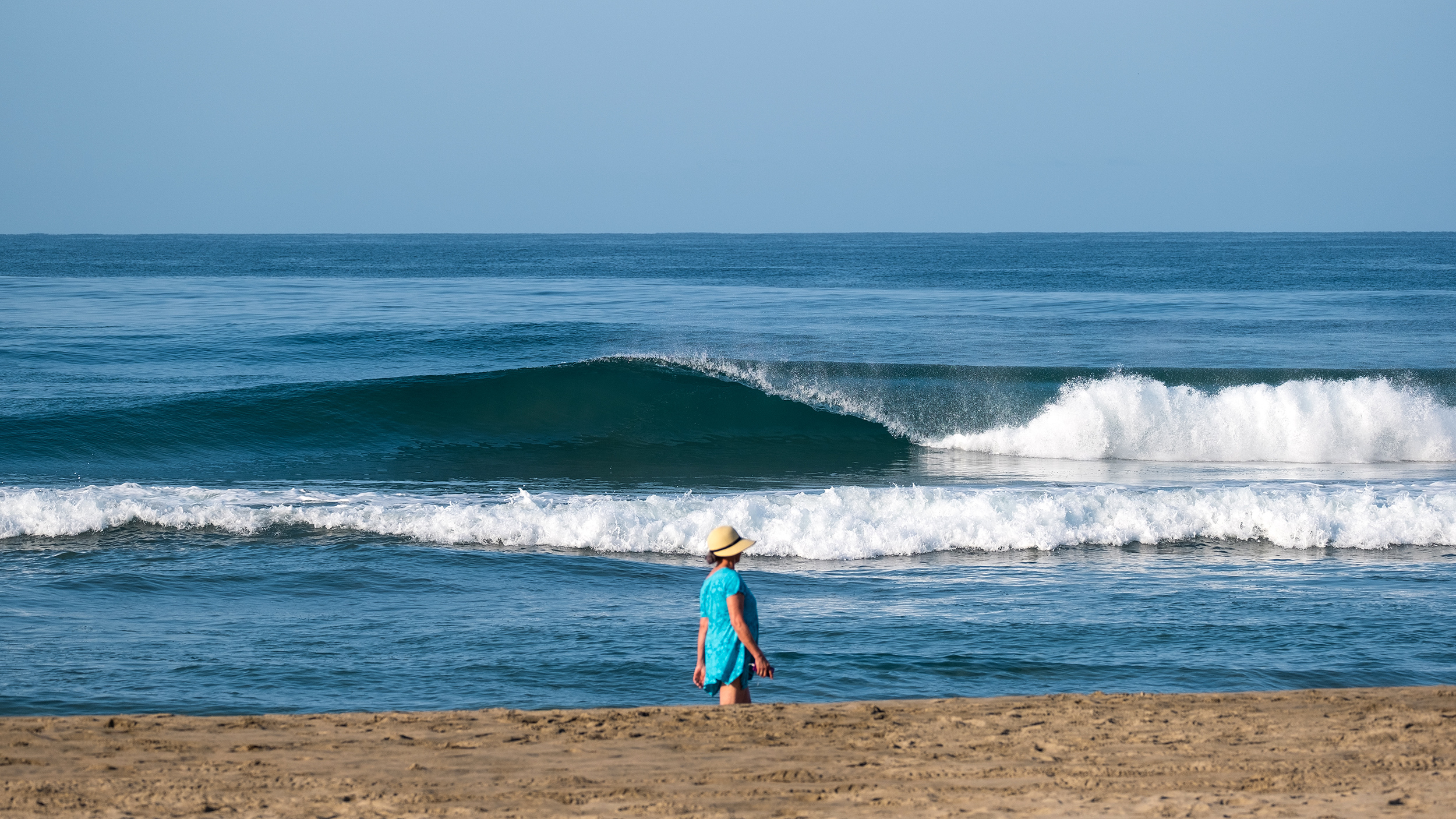 Central Pacific Coast of Costa Rica - National Parks & Surfing