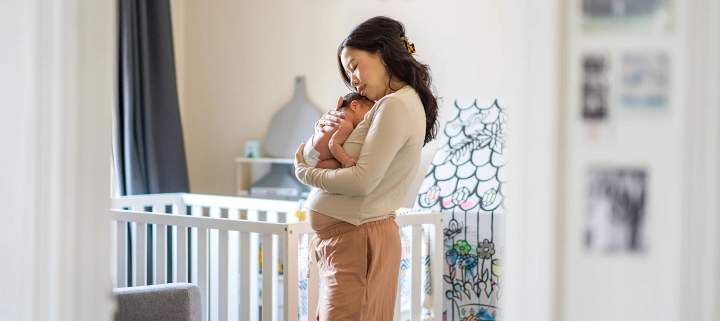 Mother with newborn baby | Huckleberry