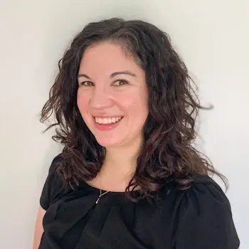 As a registered dietitian and mom, Dana combines professional expertise and personal experience when it comes to childhood nutrition. She believes food should be fun and that it’s never too early to involve kids in the kitchen. Dana lives outside of Chicago with her husband and 2 kids. She loves trying new recipes and exploring the local farmers market with her family.