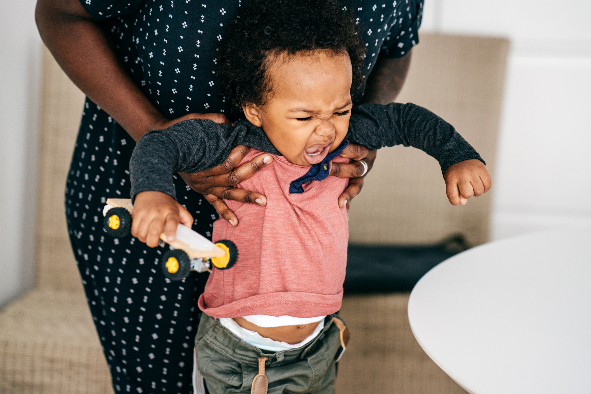 7 Ways To Deal With Toddler Temper Tantrums | Huckleberry