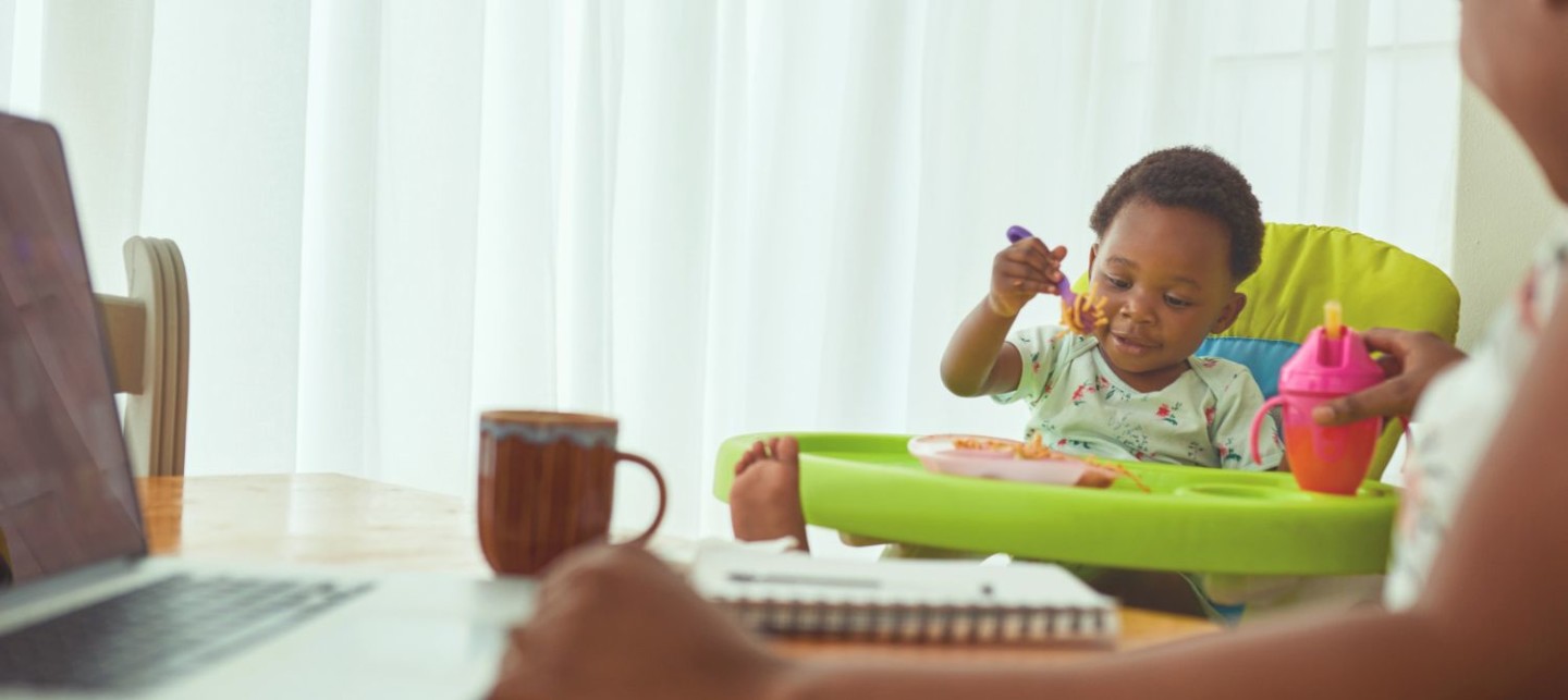 13 - 18 month old baby feeding schedule: How much should a 13 - 18 month old eat? | Huckleberry