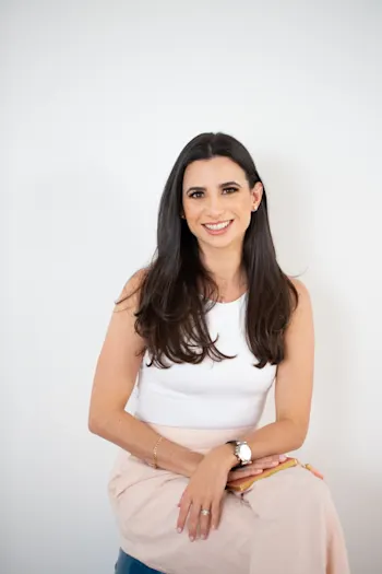 Once she entered the world of motherhood, Camila found her passion for combining sleep education and positive parenting strategies to help families navigate their children's sleep in a way that feels right for them. She is a Pediatric Sleep Consultant, Positive Parenting Educator, and Newborn Care Specialist who has helped hundreds of families achieve better sleep since 2020.