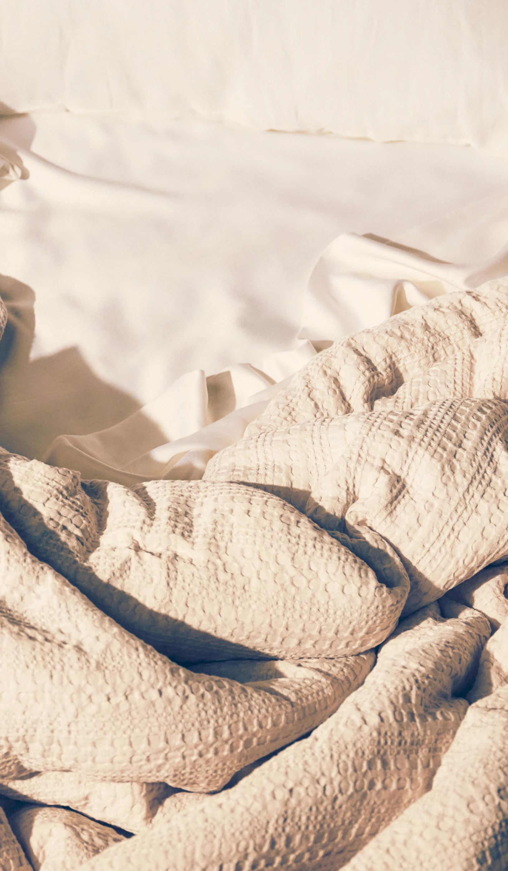 bedding-background-mobile
