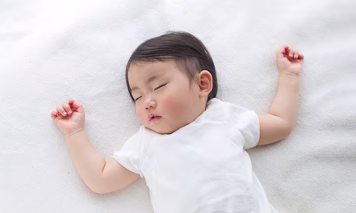 赤ちゃんを上手に寝かしつけるコツは?