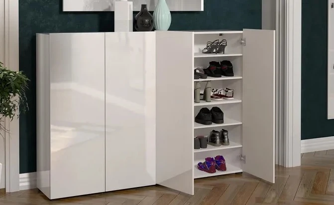 Klasyczna, biała szafka na buty