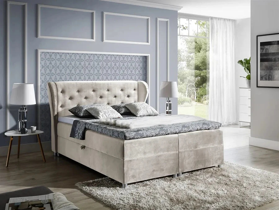 Boxspringbett mit markentem Kopfteil