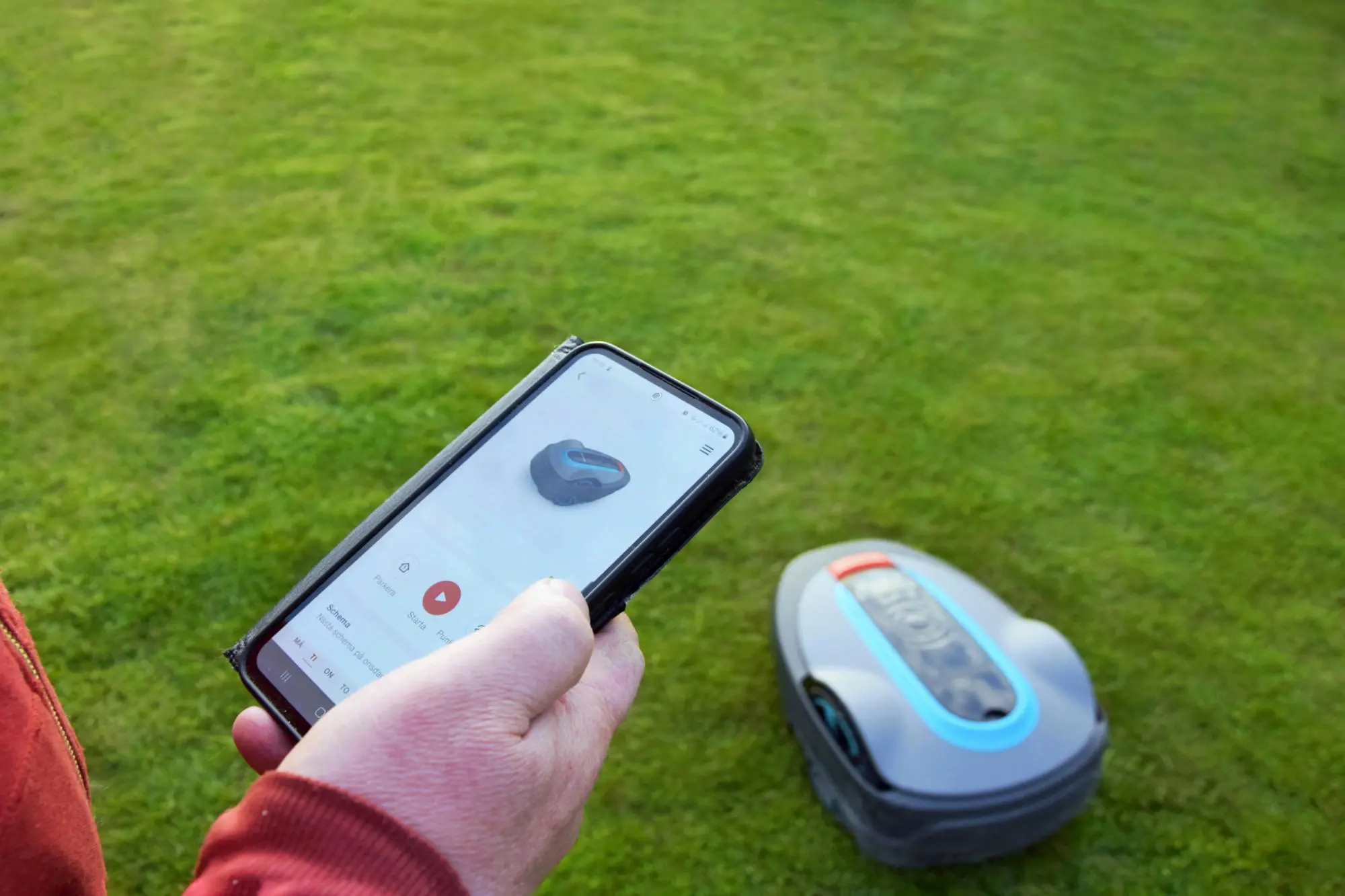 App für die Einstellung von Rasenmährobotern