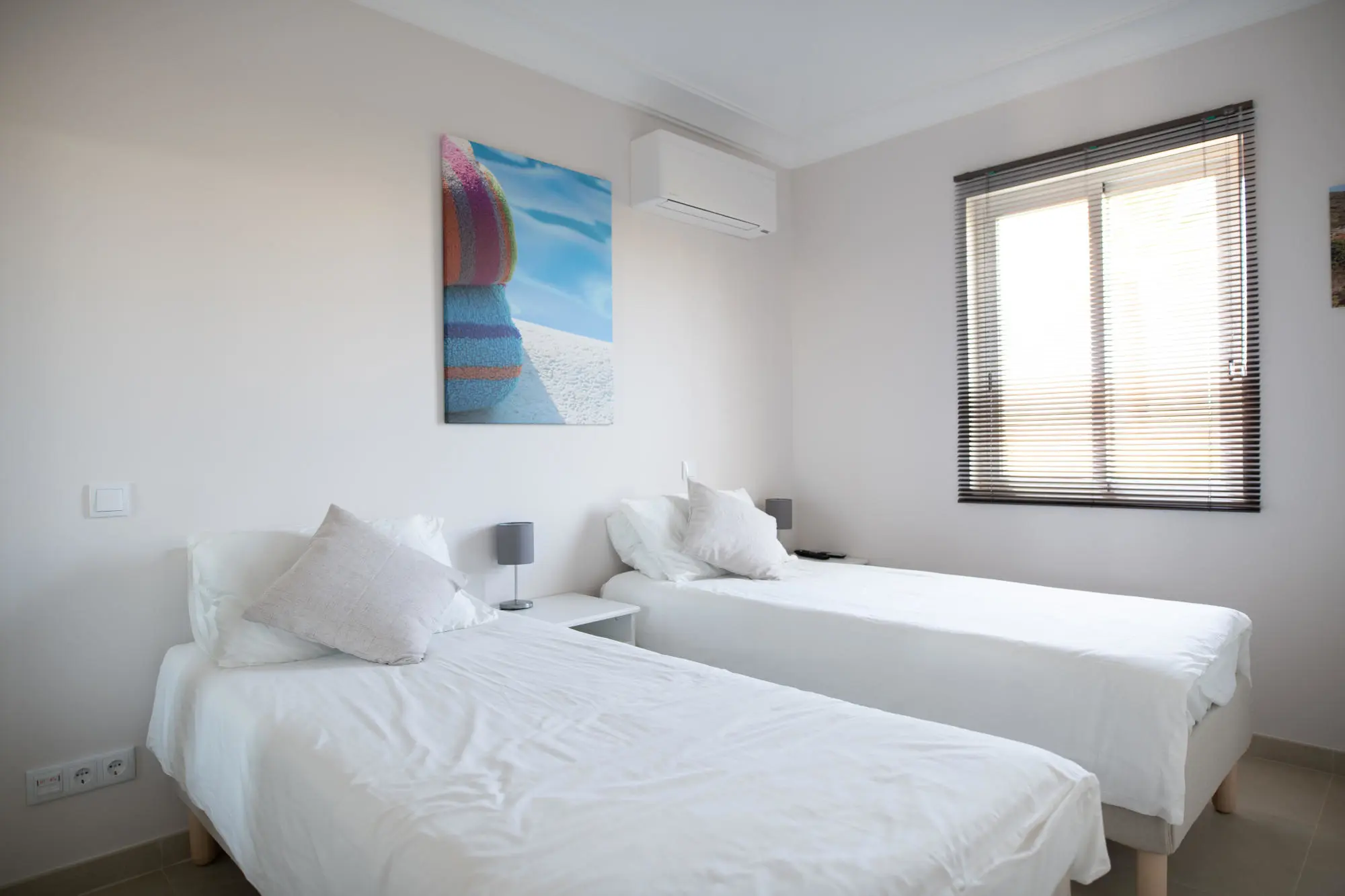Twin bed v hotelu