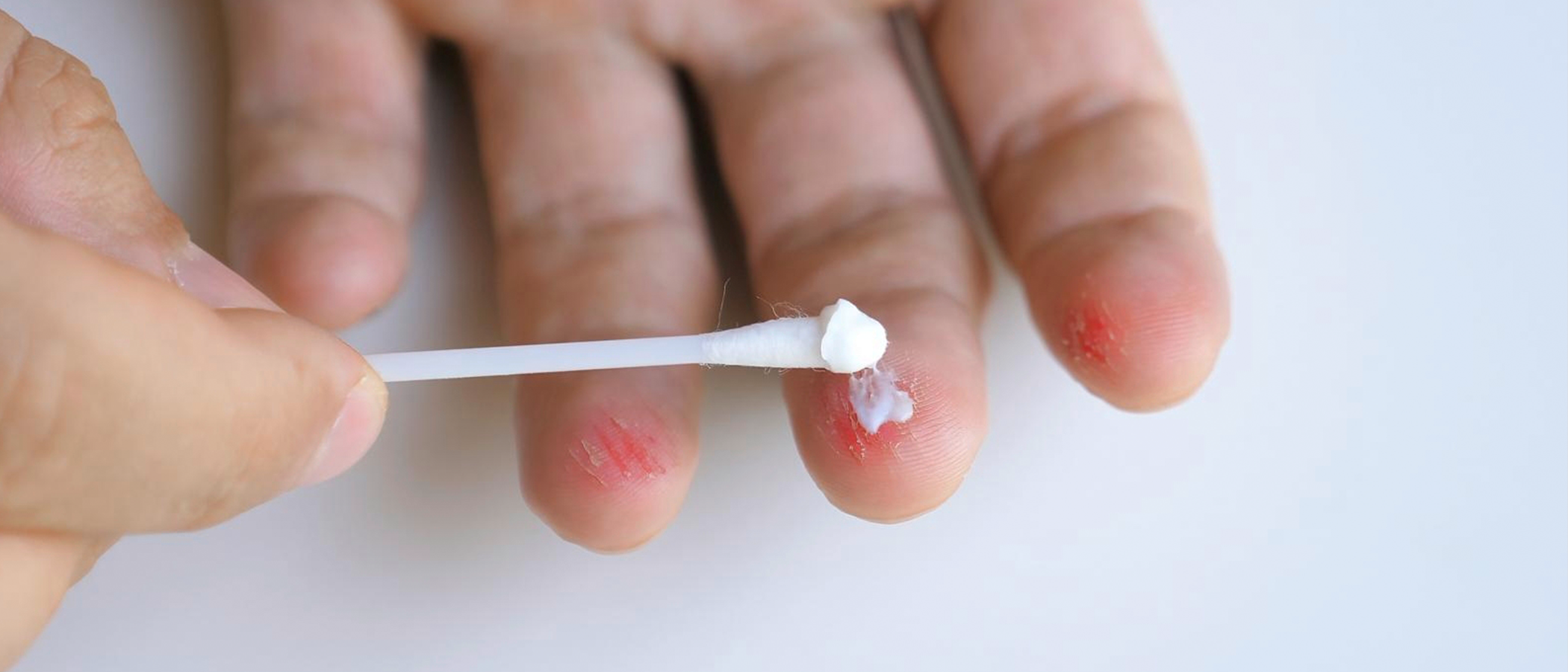 How to use cotton buds correctly • Migros