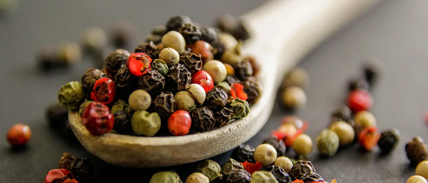 Peppar Red, black and green: the different types of pepper • Migros