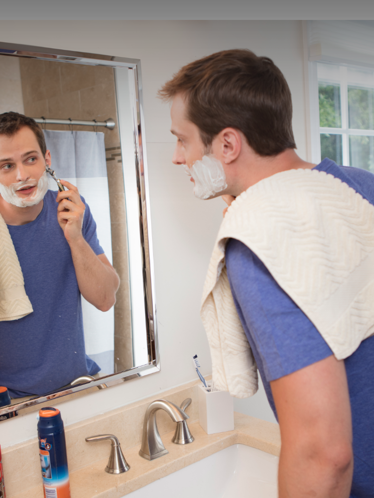 Shaving upwards or downwards – which is better?