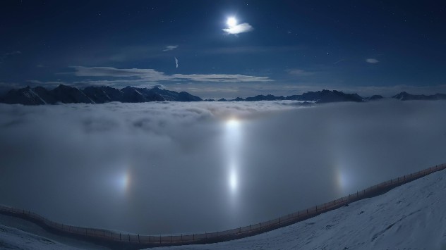 Haloerscheinung in den Tuxer Alpen.