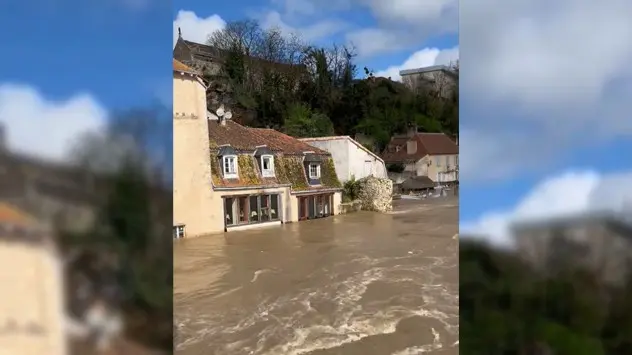 Las abundantes precipitaciones provocaron inundaciones en Francia. 