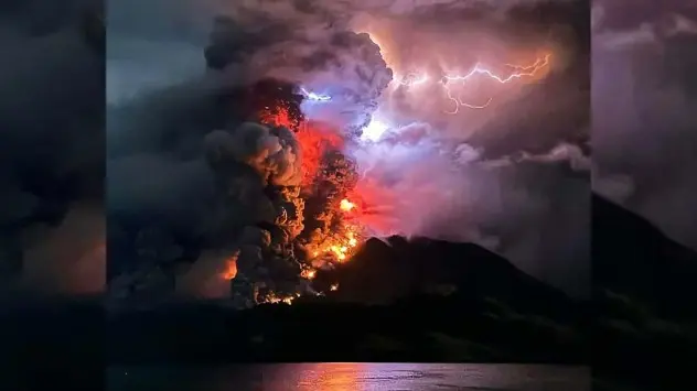 La erupción dejó imágenes espectaculares. 