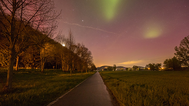 Das grünliche Leuchten der Aurora Borealis ist selbst im sächsischen Meißen mit bloßem Auge zu sehen. 