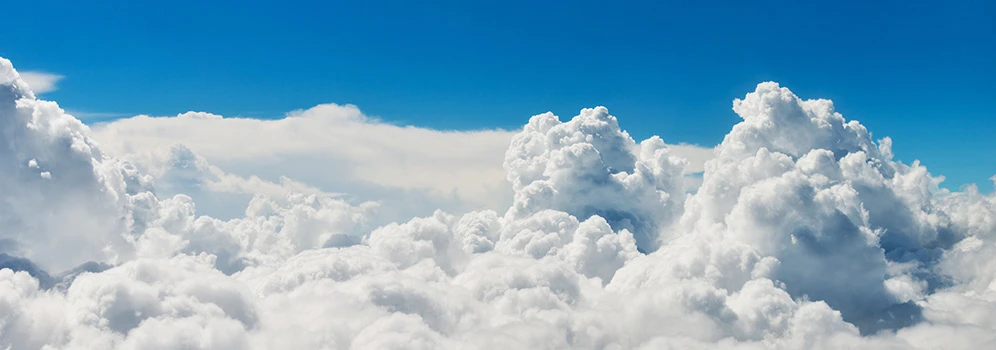 wolke am sommerhimmel