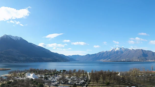 © Roundshot.com Webcambild von Ascona-Locarno von Samstagmittag