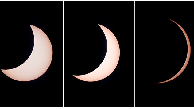  Diese Fotokombination, von Osttimor aus gesehen, zeigt, wie der Neumond sich vor die Sonne schiebt.
