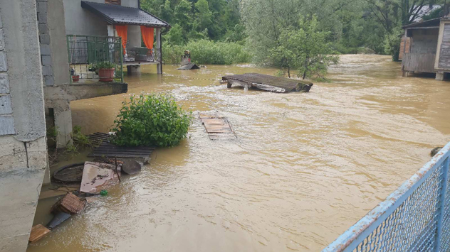 Poplavljene kuće u Kulen Vakufu