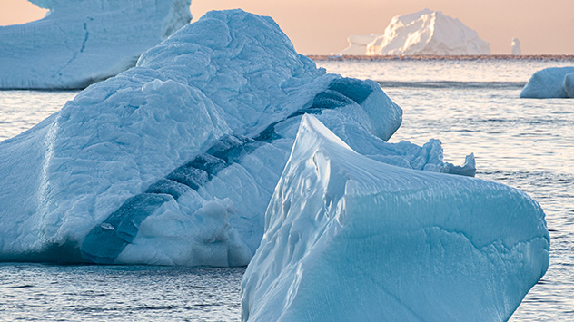 Faszination pur - Beeindruckende Formationen bilden sich im Eis.