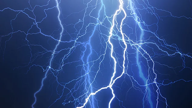 A sudden flash of light - The seven different types of lightning – Weather  News