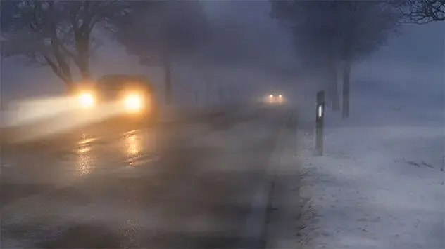 strada, nebbia